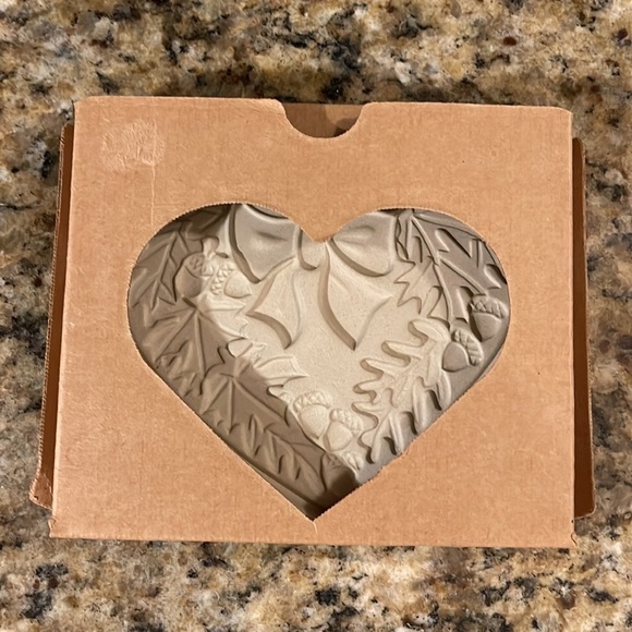 Pampered Chef Family Heritage Stoneware Autumn Wreath Limited Edition 2003 USA - Picture 3 of 5